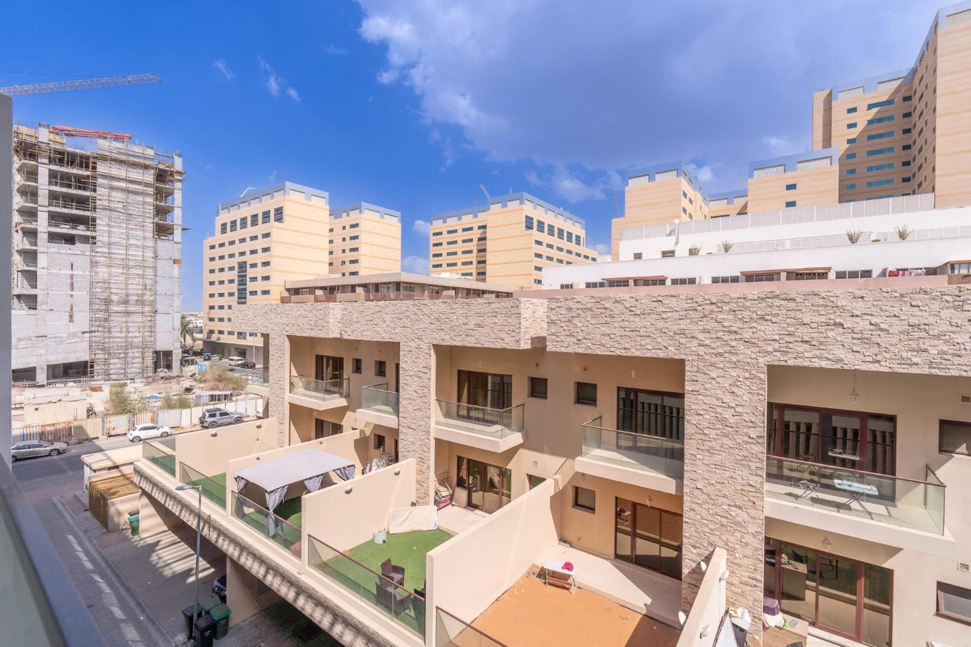 A Hassle-Free Living Studio Apartment Dubai Exterior photo